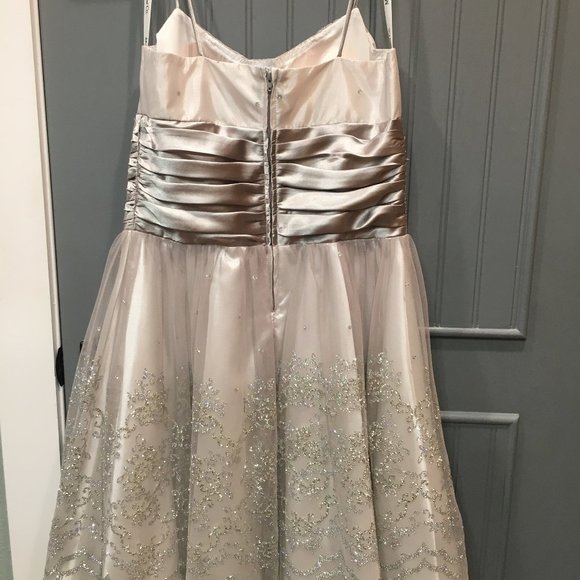 Morgan & Co Silver dress - Picture 2 of 3